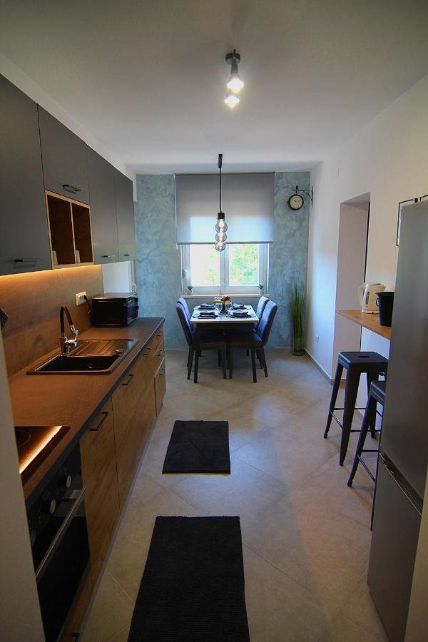 Apartman Stella Veruda Pula Exterior foto
